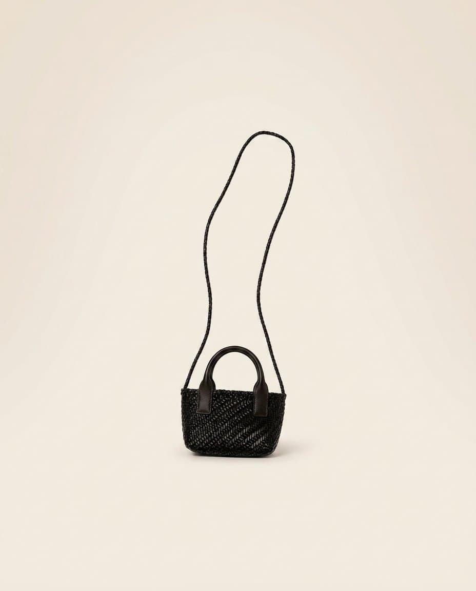 Piccola mini basket crossbody — nero in Full-grain vegetable-tanned leather, unlined